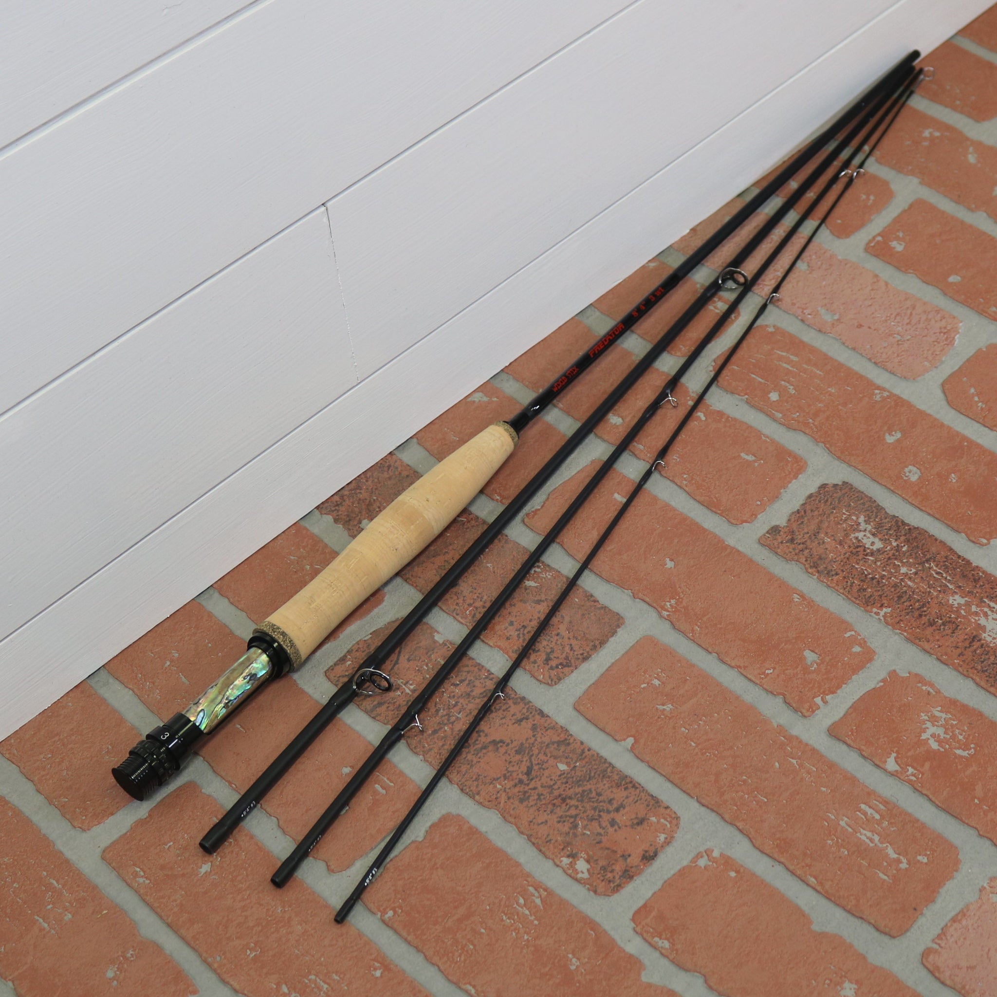 PREDATOR 8' 4",  3wt